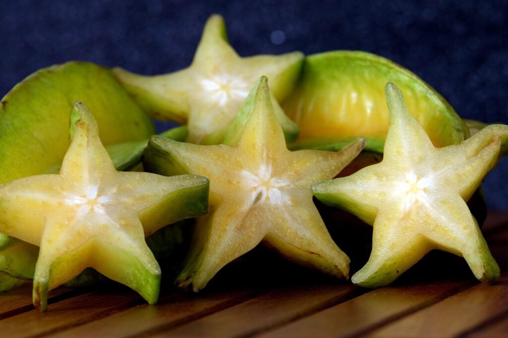 carambola-beneficios-e-composicao fruta estrela com vitamina C e ação detox natural para saúde, beleza e alimentação funcional